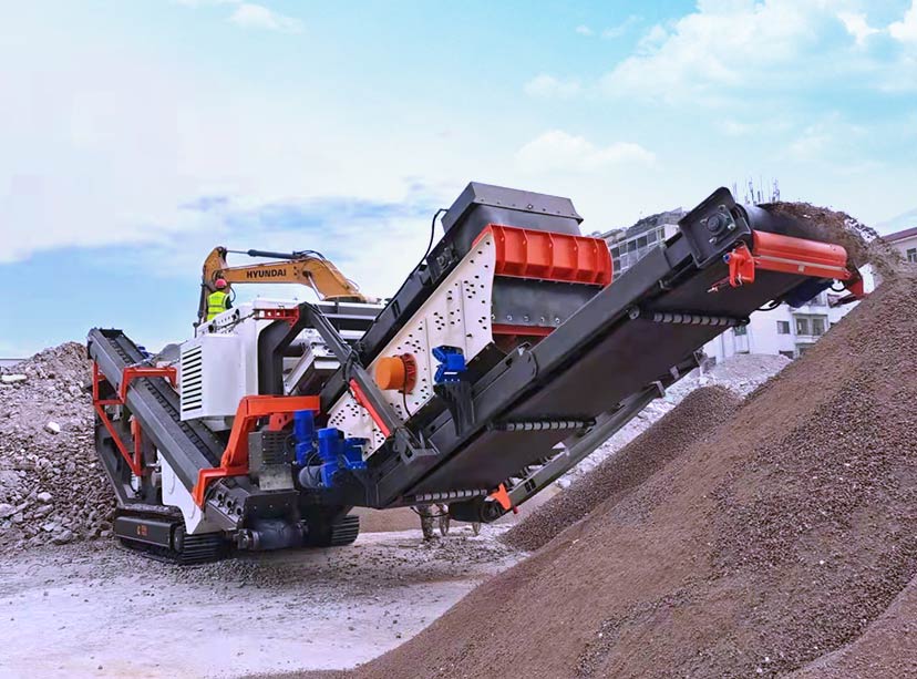 陜西寶雞客戶移動破碎站現(xiàn)場