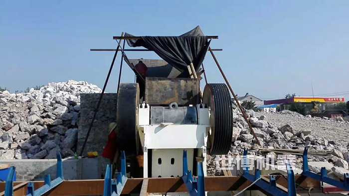 固定式粉碎機(jī) 固定式粉碎機(jī)