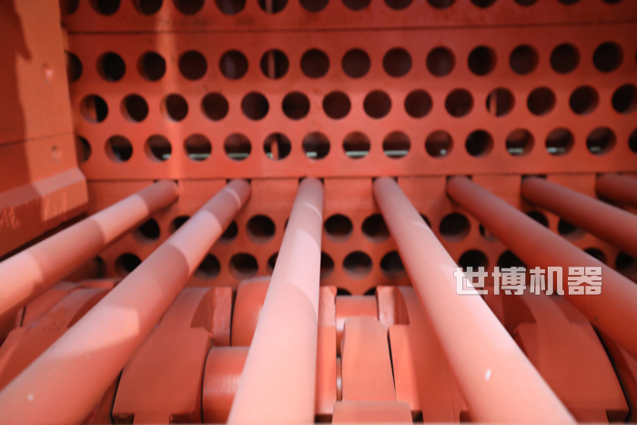 箱式破碎機(jī)內(nèi)部 箱式破碎機(jī)內(nèi)部