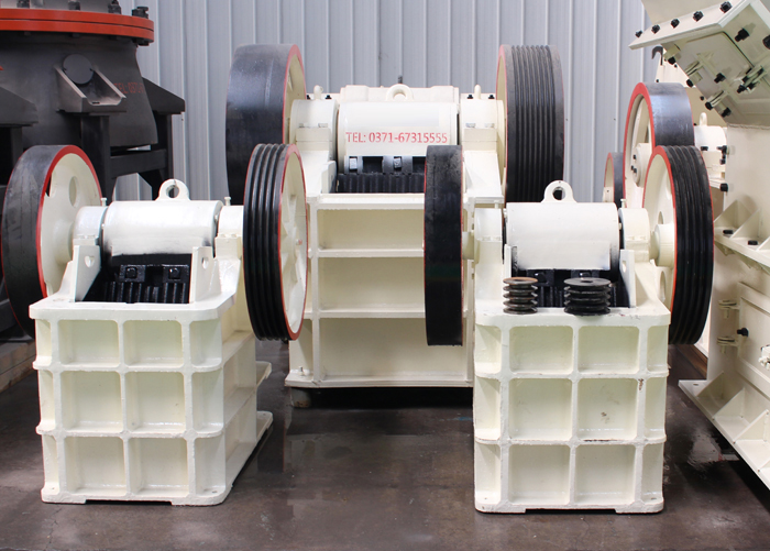 世博機(jī)器破碎機(jī)生產(chǎn)車間 世博機(jī)器破碎機(jī)生產(chǎn)車間