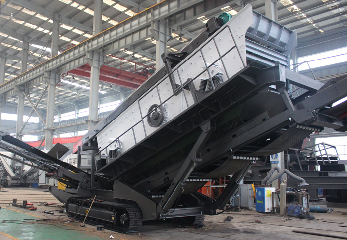 履帶式雙層振動(dòng)篩沙機(jī) 履帶式雙層振動(dòng)篩沙機(jī)