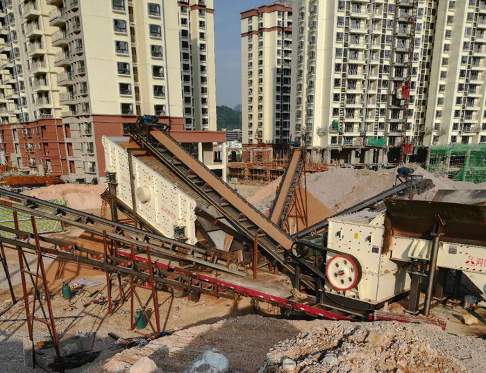 箱破移動(dòng)篩分車 箱破移動(dòng)篩分車