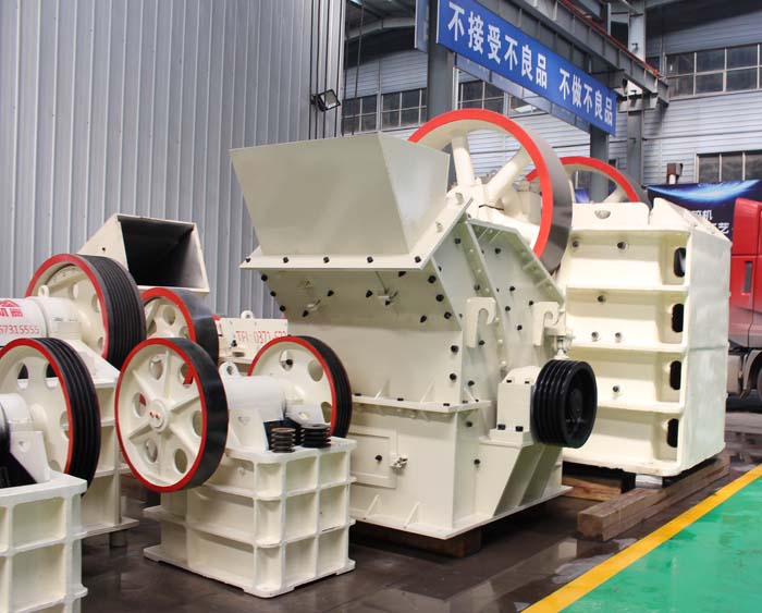 多種型號顎破生產(chǎn)車間 多種型號顎破生產(chǎn)車間