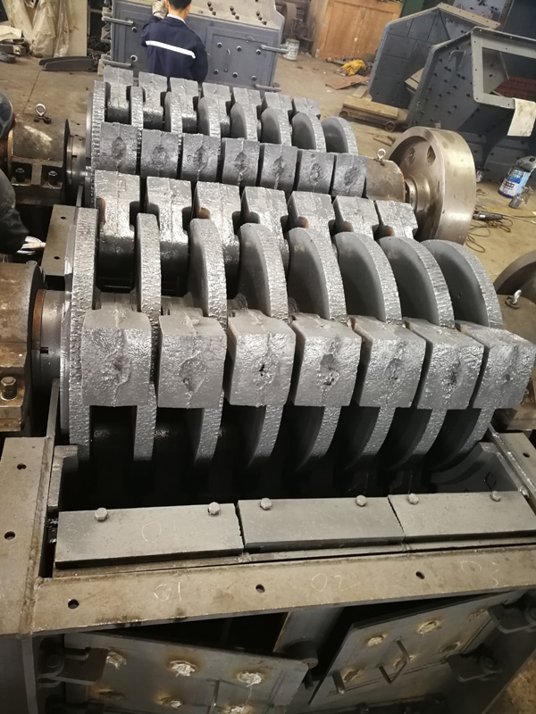 破碎制砂機(jī)內(nèi)部結(jié)構(gòu) 破碎制砂機(jī)內(nèi)部結(jié)構(gòu)