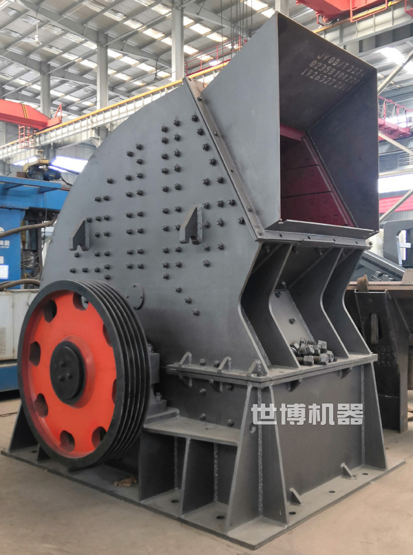 重錘式破碎機組裝完成 重錘式破碎機組裝完成