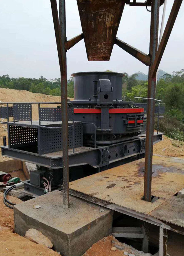 立軸沖擊式破碎機(jī) 立軸沖擊式破碎機(jī)