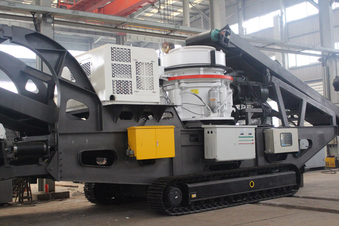 履帶式移動(dòng)碎石機(jī)