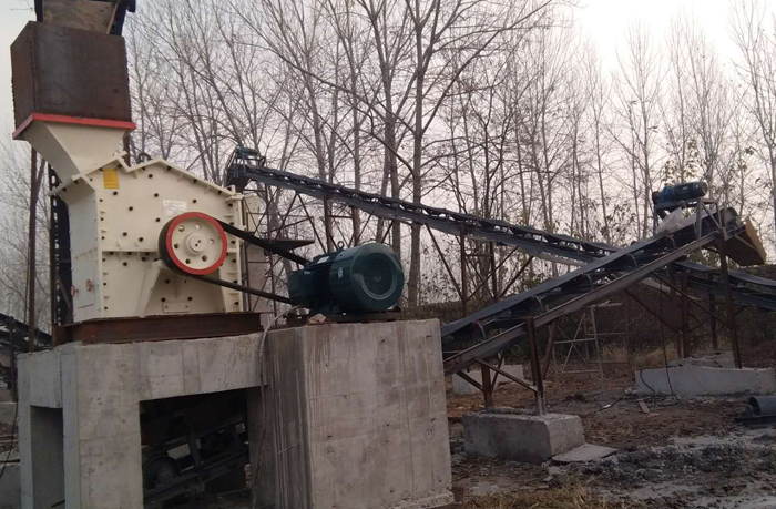 細碎機工作現(xiàn)場 細碎機工作現(xiàn)場