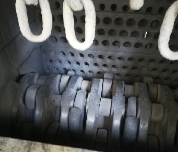 方箱破碎機(jī)內(nèi)部破碎錘 方箱破碎機(jī)內(nèi)部破碎錘