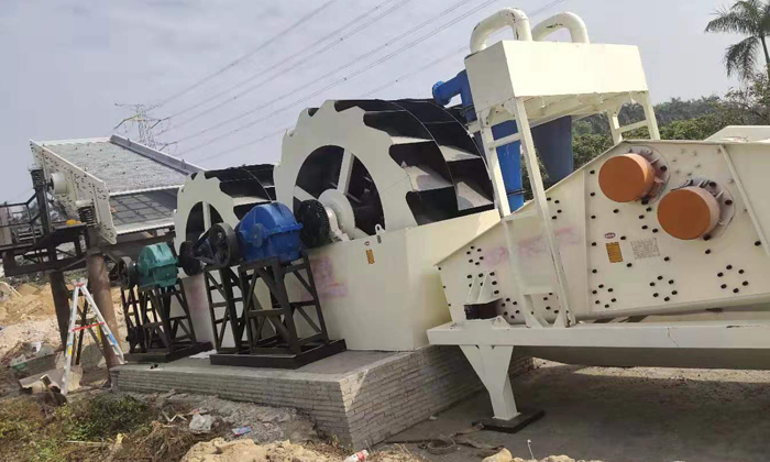 輪斗洗砂機(jī)安裝現(xiàn)場 輪斗洗砂機(jī)安裝現(xiàn)場