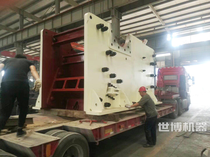 1215大型顎破裝車(chē)發(fā)貨 1215大型顎破裝車(chē)發(fā)貨