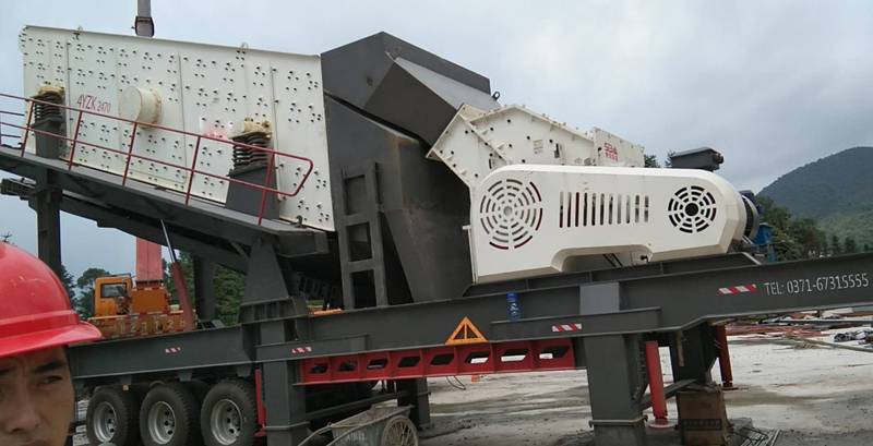 移動式細(xì)碎機 移動式細(xì)碎機