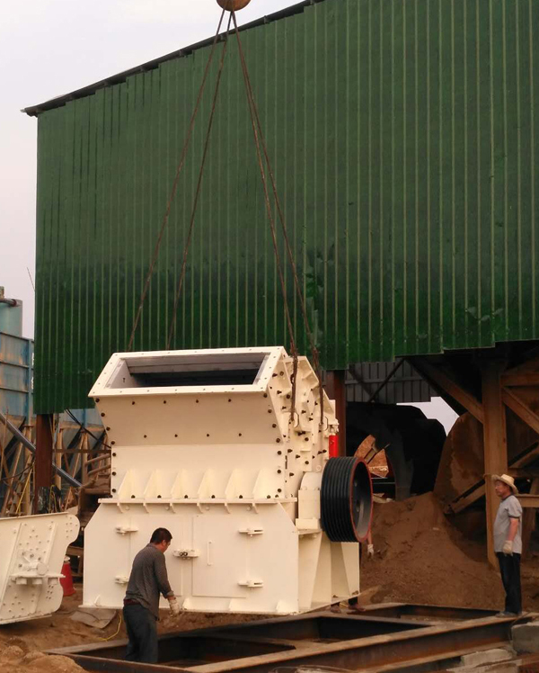 細(xì)碎機安裝現(xiàn)場 細(xì)碎機安裝現(xiàn)場