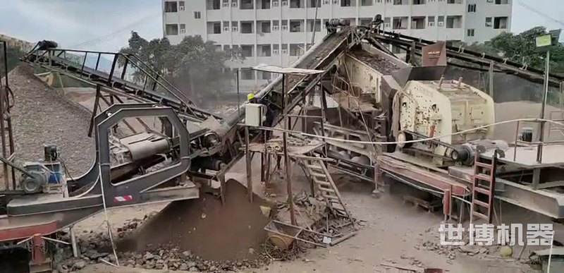 建筑垃圾破碎現(xiàn)場 建筑垃圾破碎現(xiàn)場