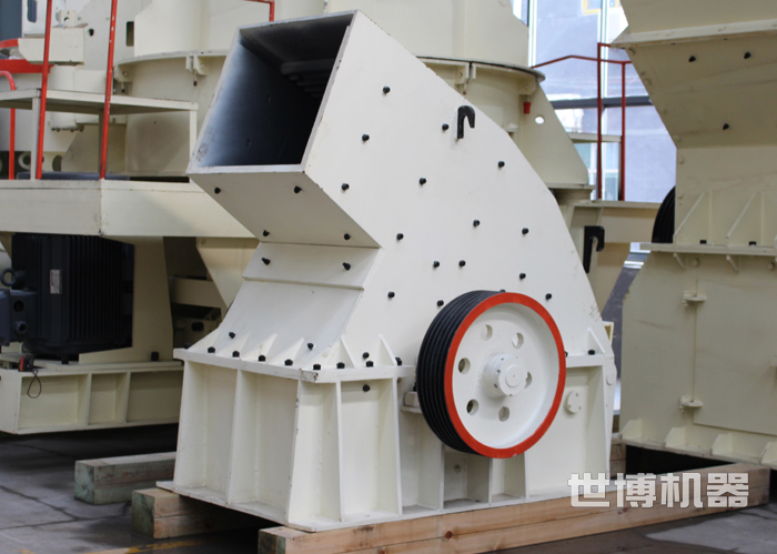中型錘式破碎機(jī) 中型錘式破碎機(jī)