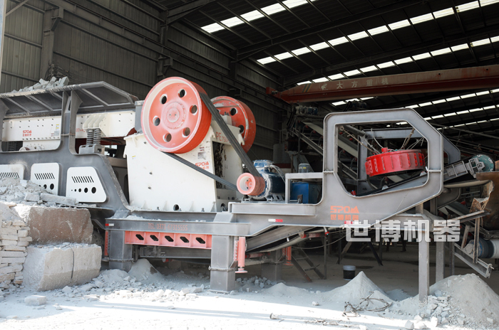 移動顎式破碎站 移動顎式破碎站