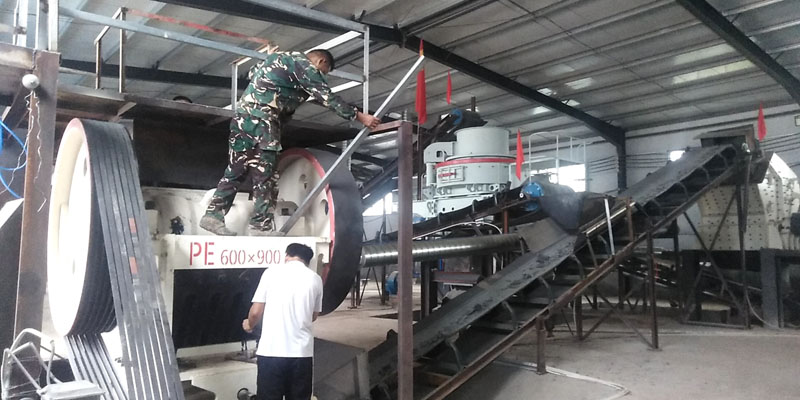 人工制砂生產(chǎn)線現(xiàn)場(chǎng) 人工制砂生產(chǎn)線現(xiàn)場(chǎng)