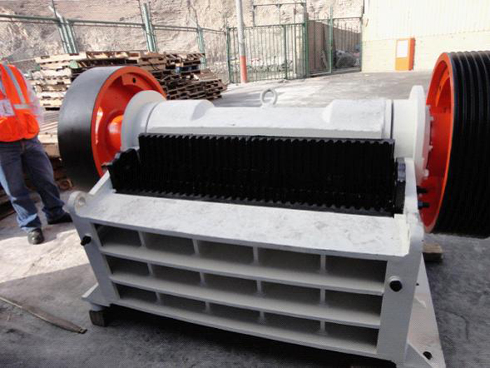 顎式細(xì)碎機(jī)產(chǎn)品圖 顎式細(xì)碎機(jī)產(chǎn)品圖