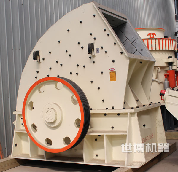 PCZ大型錘式破碎機(jī) PCZ大型錘式破碎機(jī)