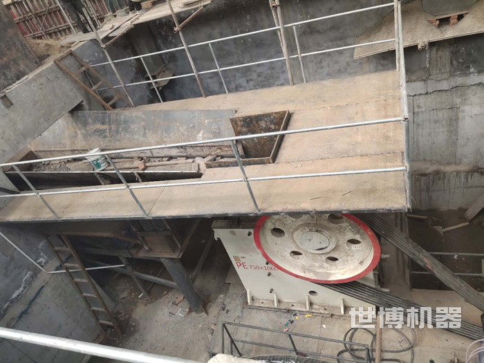 750*1060顎破工作現(xiàn)場(chǎng) 750*1060顎破工作現(xiàn)場(chǎng)