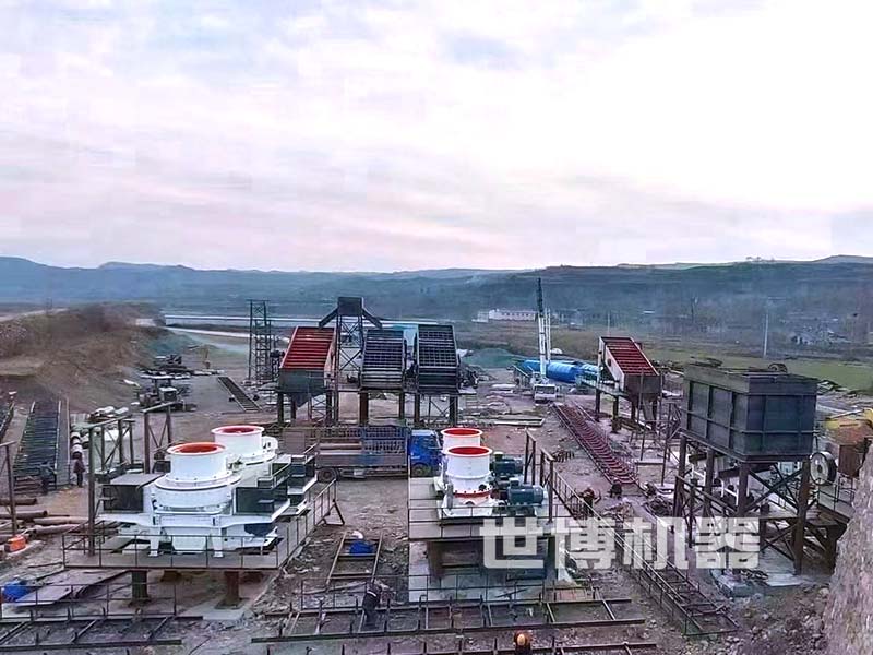 立軸制砂機(jī)安裝現(xiàn)場(chǎng) 立軸制砂機(jī)安裝現(xiàn)場(chǎng)