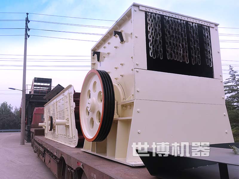 1616箱式破碎機發(fā)貨圖 1616箱式破碎機發(fā)貨圖