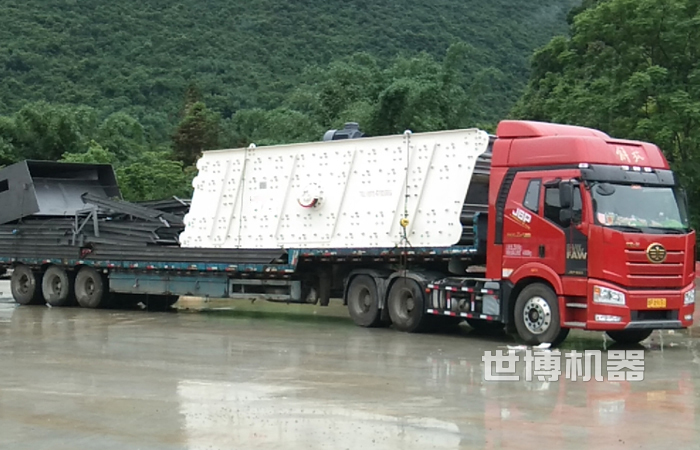 振動篩正在發(fā)貨 振動篩正在發(fā)貨