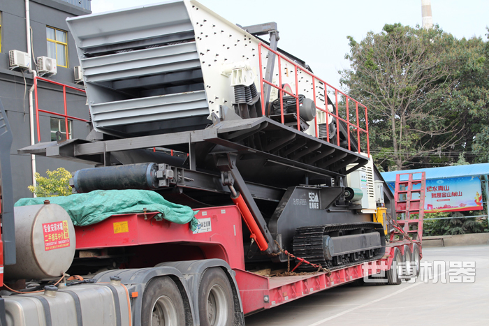 履帶式篩分站發(fā)貨圖 履帶式篩分站發(fā)貨圖