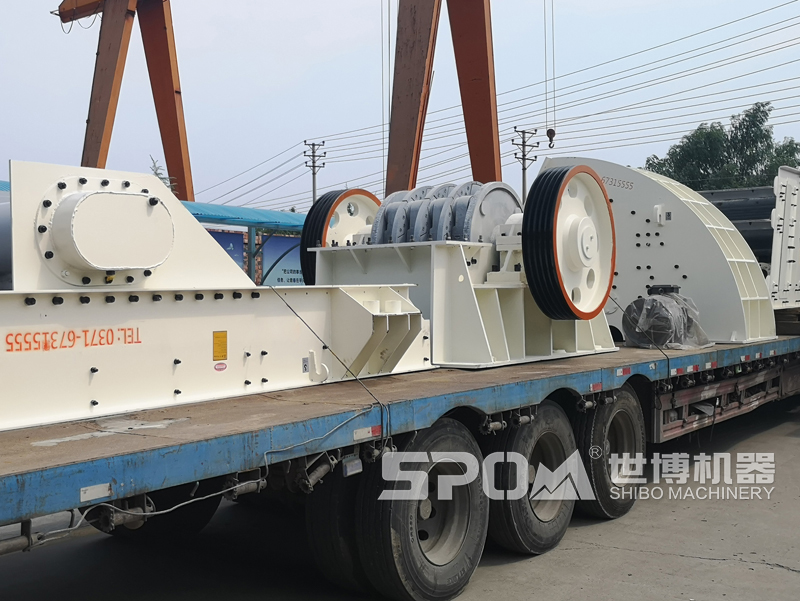 重錘破碎機(jī)發(fā)貨了 重錘破碎機(jī)發(fā)貨了