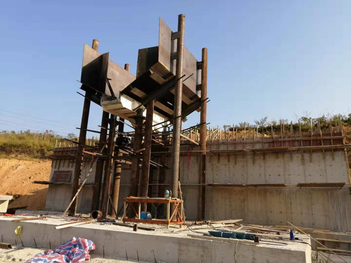 振動給料機安裝現(xiàn)場 振動給料機安裝現(xiàn)場