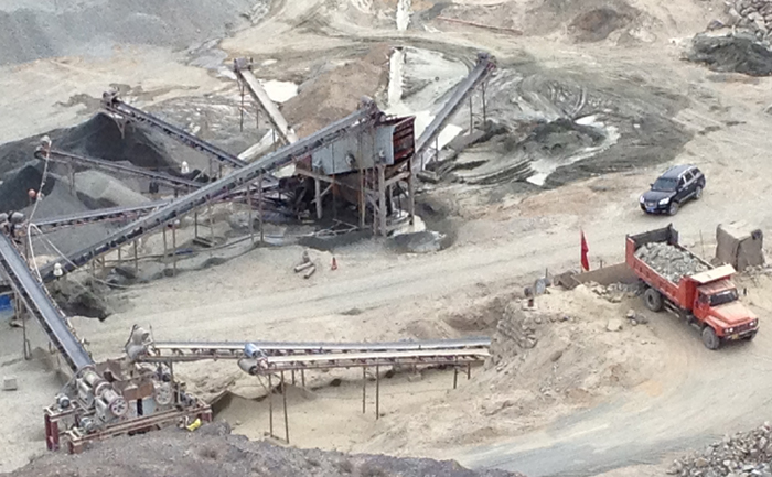 瓜子片碎石生產(chǎn)線現(xiàn)場圖 瓜子片碎石生產(chǎn)線現(xiàn)場圖