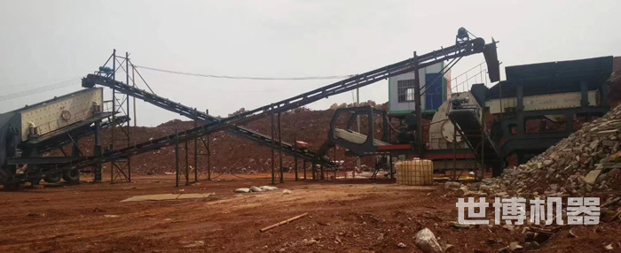 世博輪胎破碎站工作現(xiàn)場 世博輪胎破碎站工作現(xiàn)場