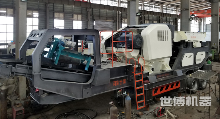 移動(dòng)式破碎站生產(chǎn)車間 移動(dòng)式破碎站生產(chǎn)車間