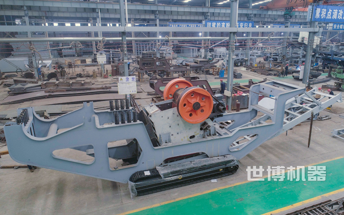 履帶破碎車生產現場 履帶破碎車生產現場