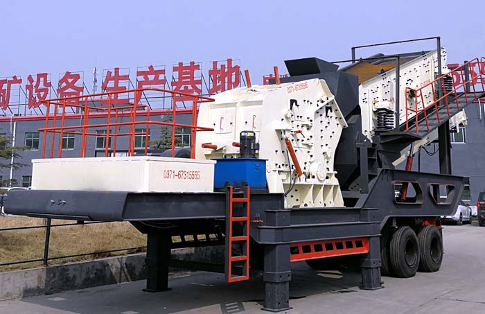石料移動破碎車用于中段破碎 石料移動破碎車用于中段破碎
