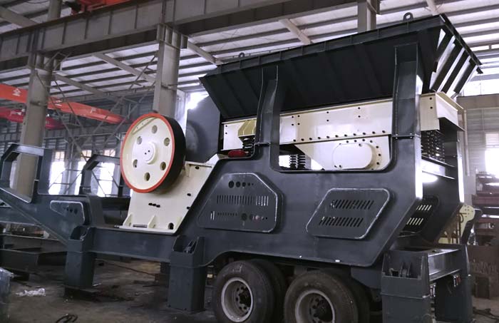 移動破碎車搭載顎破 移動破碎車搭載顎破