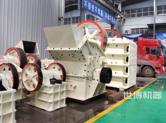 磕石機(jī)生產(chǎn)車(chē)間2 磕石機(jī)生產(chǎn)車(chē)間2