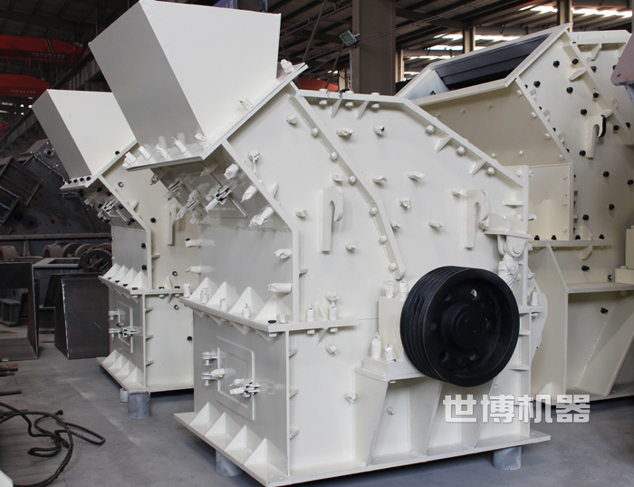 細(xì)碎機(jī)組裝完成 細(xì)碎機(jī)組裝完成