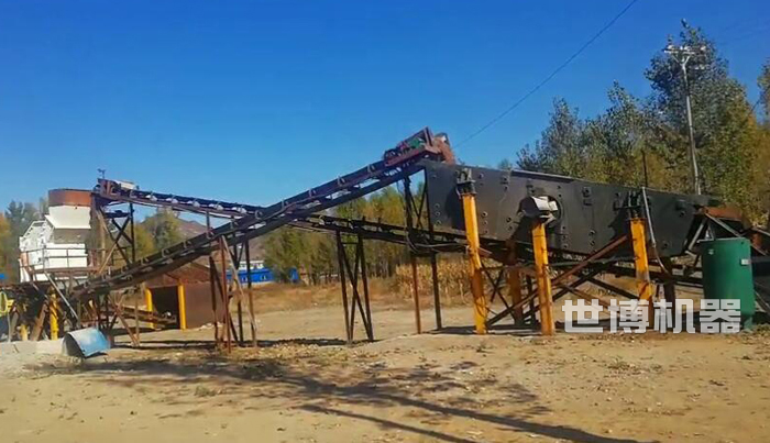 小型細(xì)碎機(jī)用于制砂生產(chǎn)線 小型細(xì)碎機(jī)用于制砂生產(chǎn)線