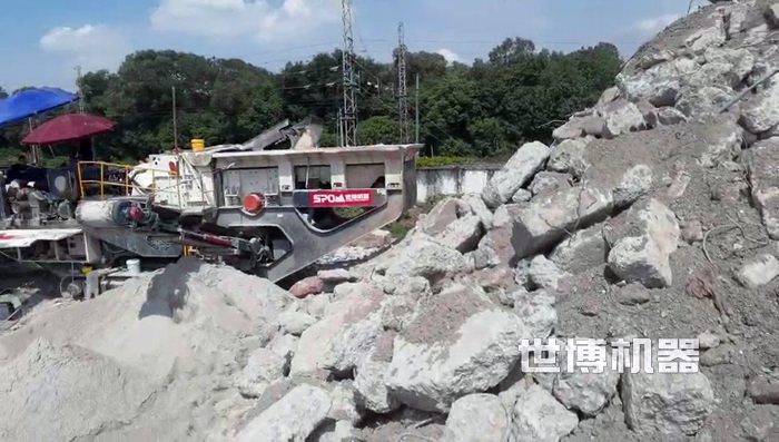 混凝土塊粉碎機(jī) 混凝土塊粉碎機(jī)