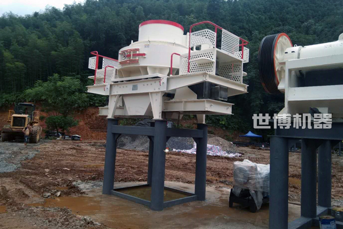 顎破制砂機(jī)安裝現(xiàn)場(chǎng) 顎破制砂機(jī)安裝現(xiàn)場(chǎng)