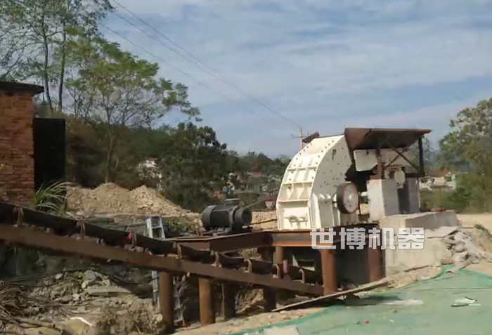 錘式破碎機(jī)PC1000*1000 錘式破碎機(jī)PC1000*1000