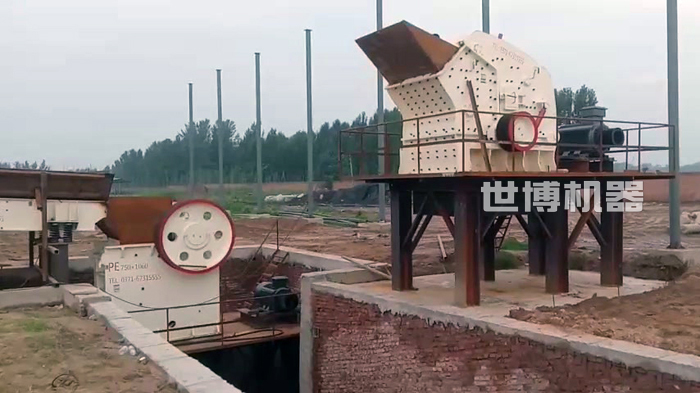 反擊破用于破碎生產(chǎn)線與顎破搭配使用 反擊破用于破碎生產(chǎn)線與顎破搭配使用