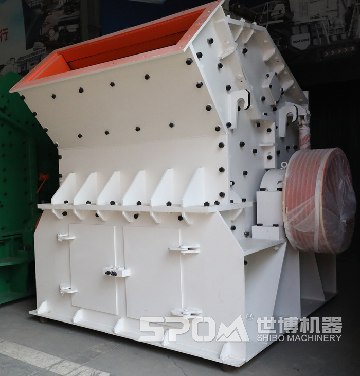 1818細(xì)碎機(jī)生產(chǎn)車間 1818細(xì)碎機(jī)生產(chǎn)車間