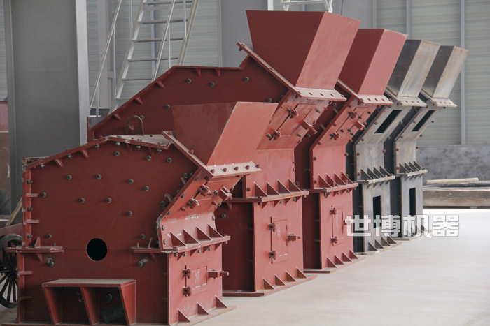 細(xì)碎機(jī)的生產(chǎn)車間 細(xì)碎機(jī)的生產(chǎn)車間