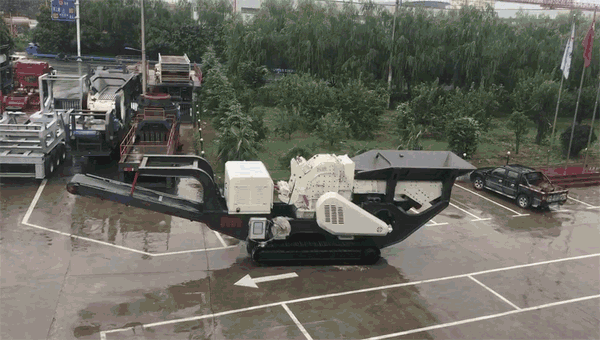 行走式破碎機(jī)廠家試車 行走式破碎機(jī)廠家試車