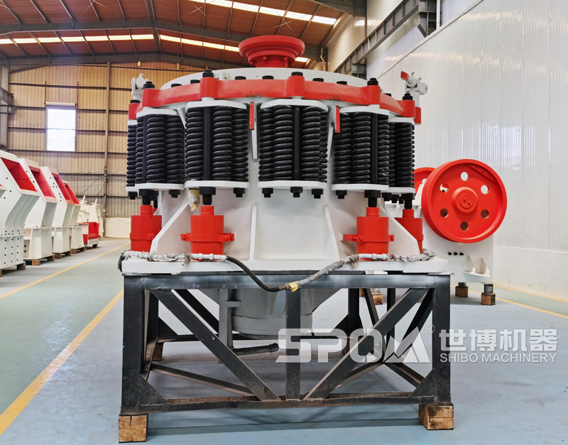 大型西蒙斯圓錐破碎機(jī)生產(chǎn)車間 大型西蒙斯圓錐破碎機(jī)生產(chǎn)車間