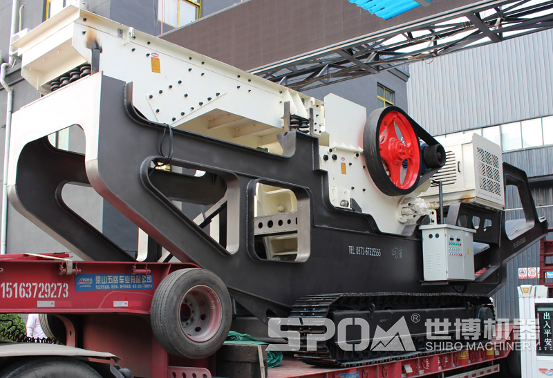 履帶式破碎車搭載顎破 履帶式破碎車搭載顎破