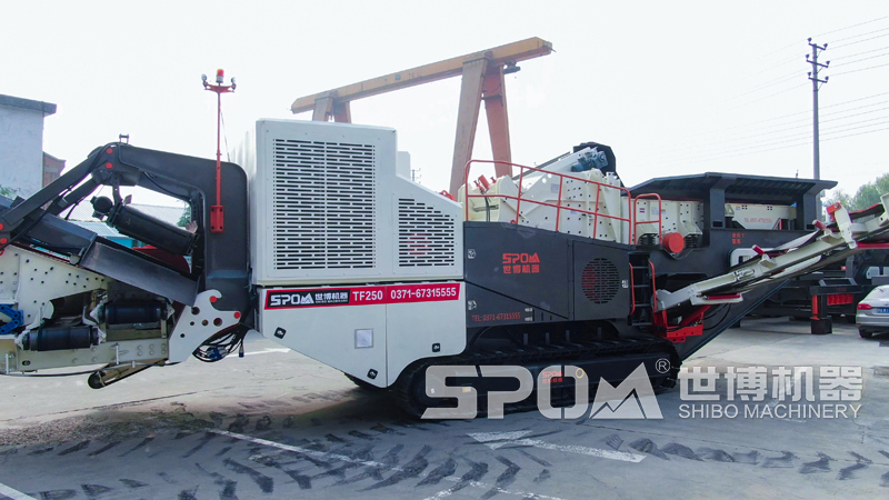 履帶式石頭破碎機(jī) 履帶式石頭破碎機(jī)