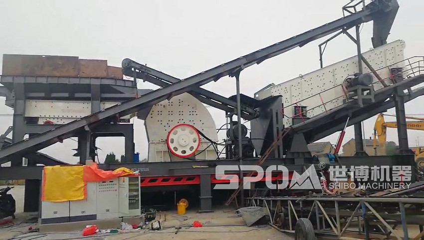 移動(dòng)式重錘破單段破碎篩分一體機(jī) 移動(dòng)式重錘破單段破碎篩分一體機(jī)